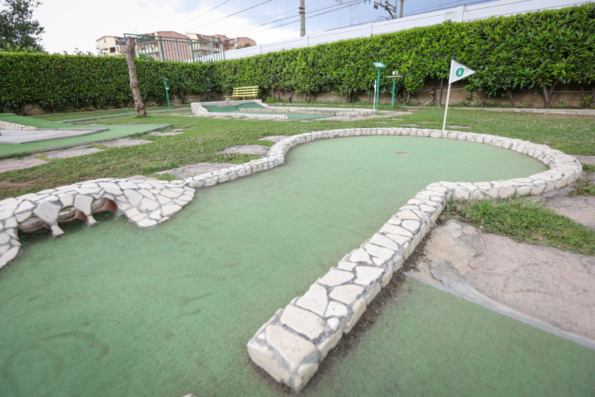 Mini-golf-2-scaled.jpg